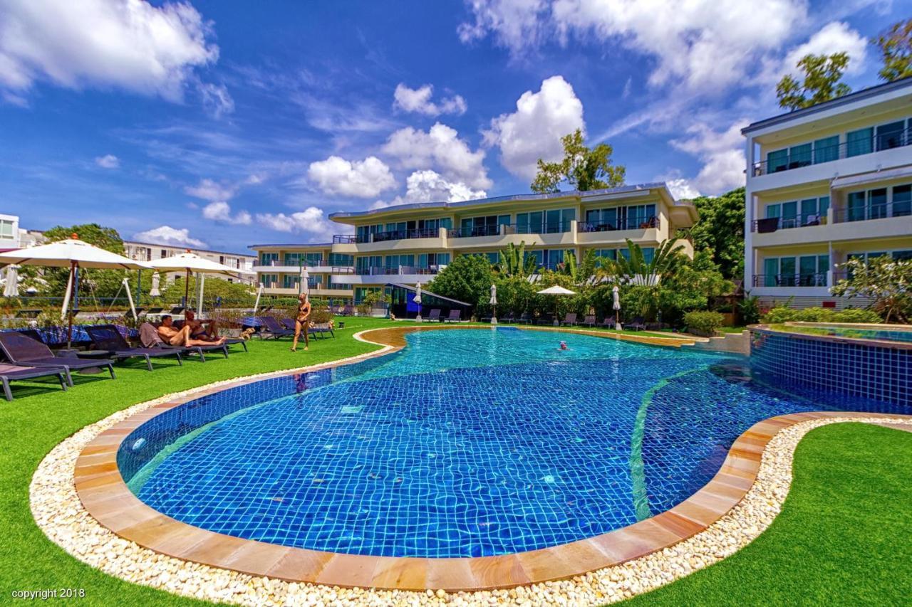 Karon Butterfly Kata Hill Condo By The Sea Ban Karon エクステリア 写真